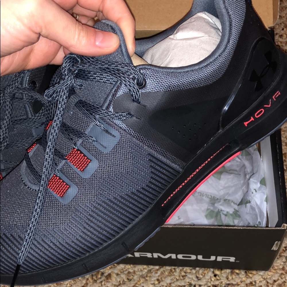 Under Armour Sneakers